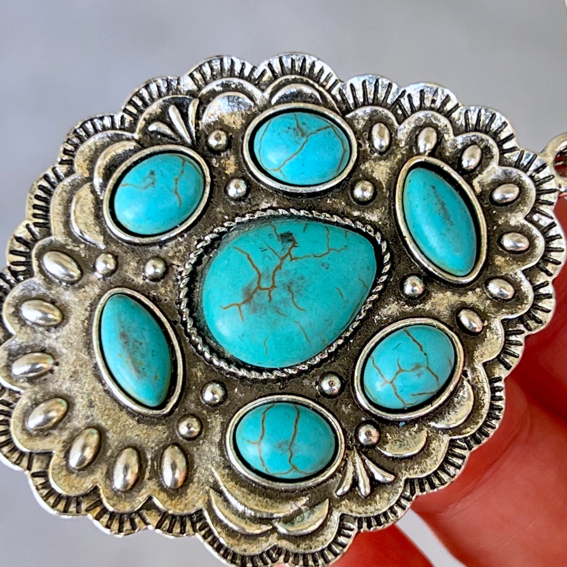 Southwest Turquoise Cluster Keychain – Vintage Western Concho Style Bag Charm