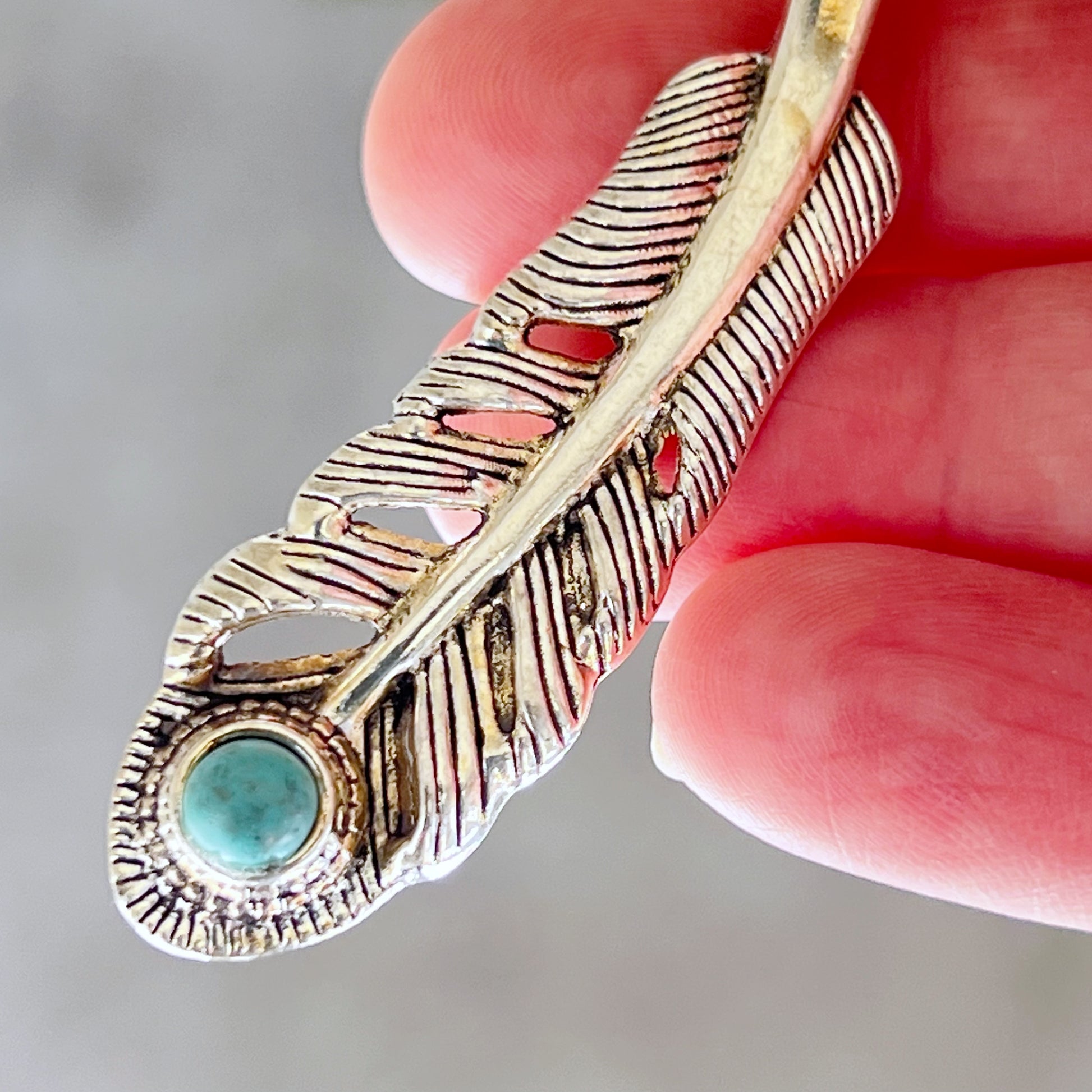 Feather Purse Charm – Silver Boho Keychain with Turquoise Stone Accent