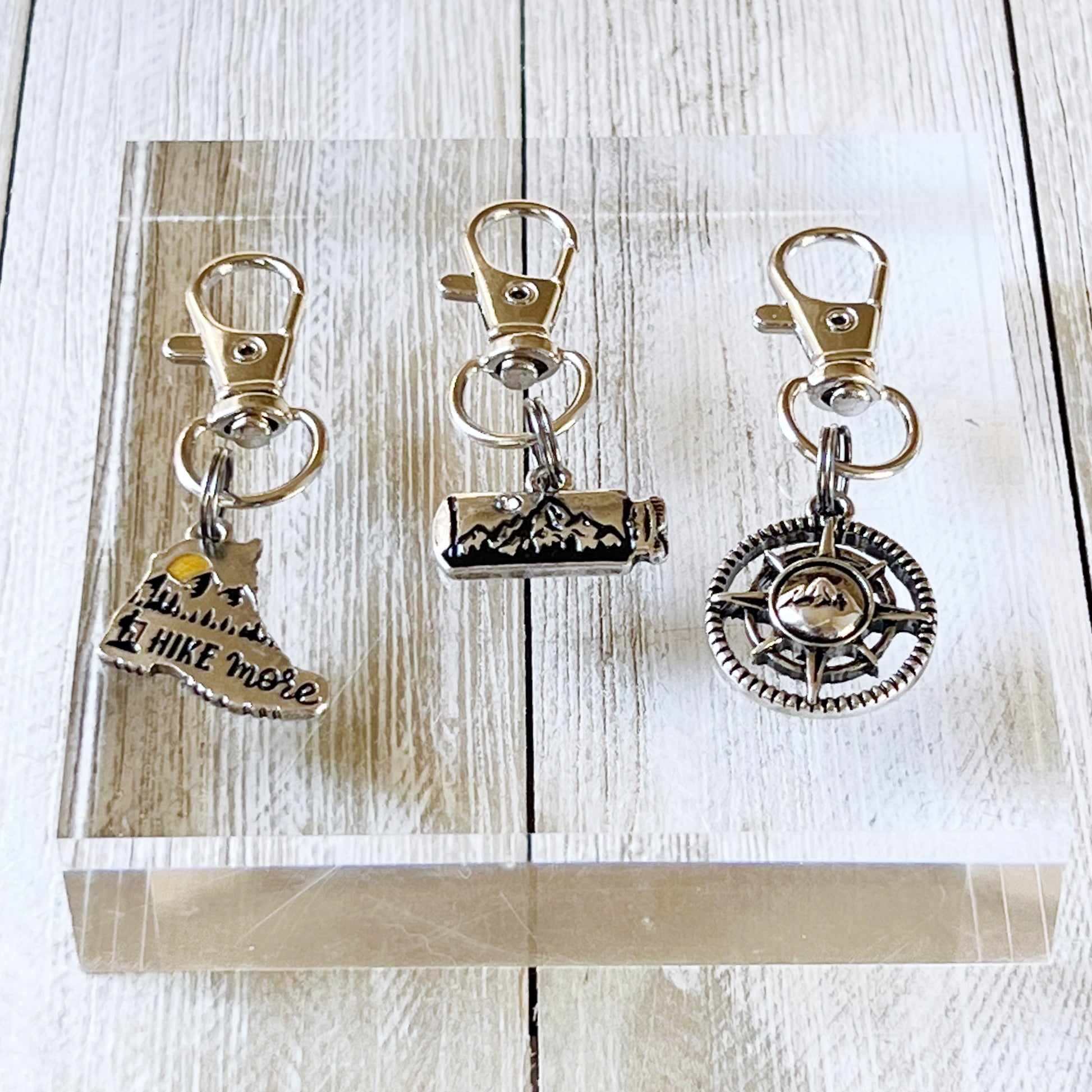 Hike More Mountains Zipper Pull Keychain Charm: Adventure-Inspired Purse Accessories