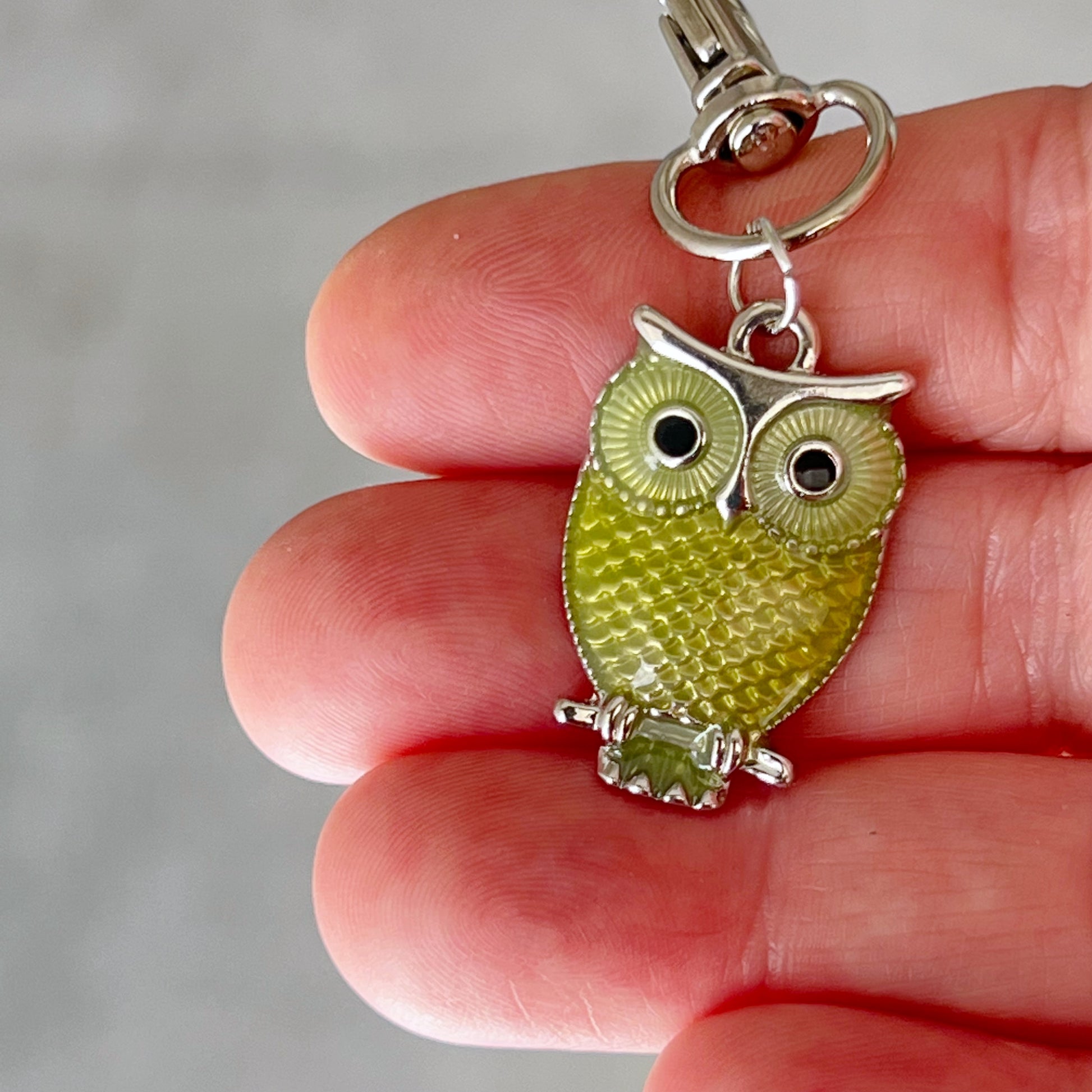 Vibrant Multi-Colored Owl Zipper Pull Keychain Purse Charms - Whimsical Accessories
