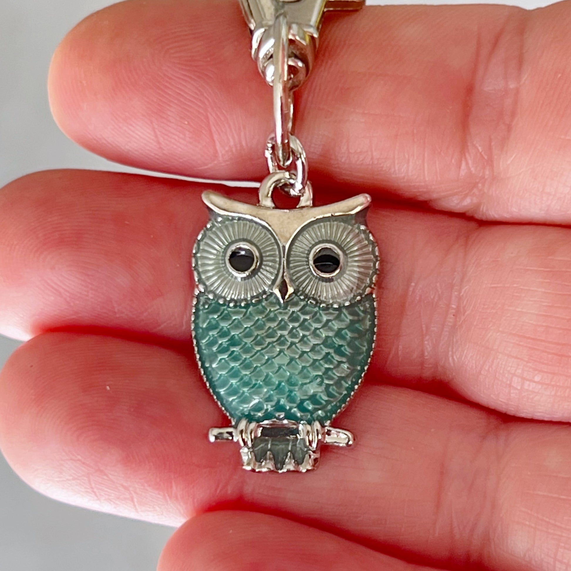Vibrant Multi-Colored Owl Zipper Pull Keychain Purse Charms - Whimsical Accessories