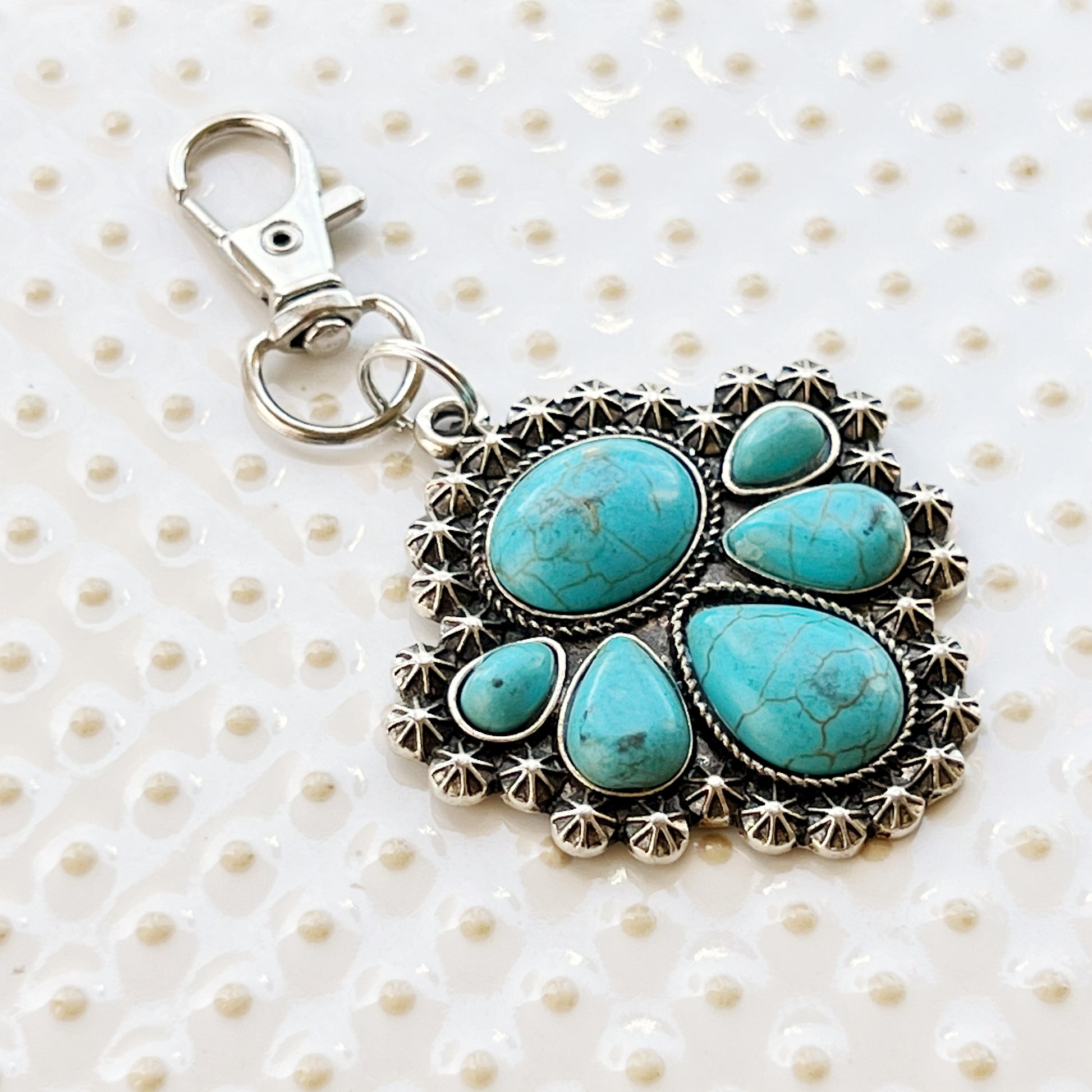 Turquoise Cluster Pendant – Vintage Southwest-Inspired Statement Keychain