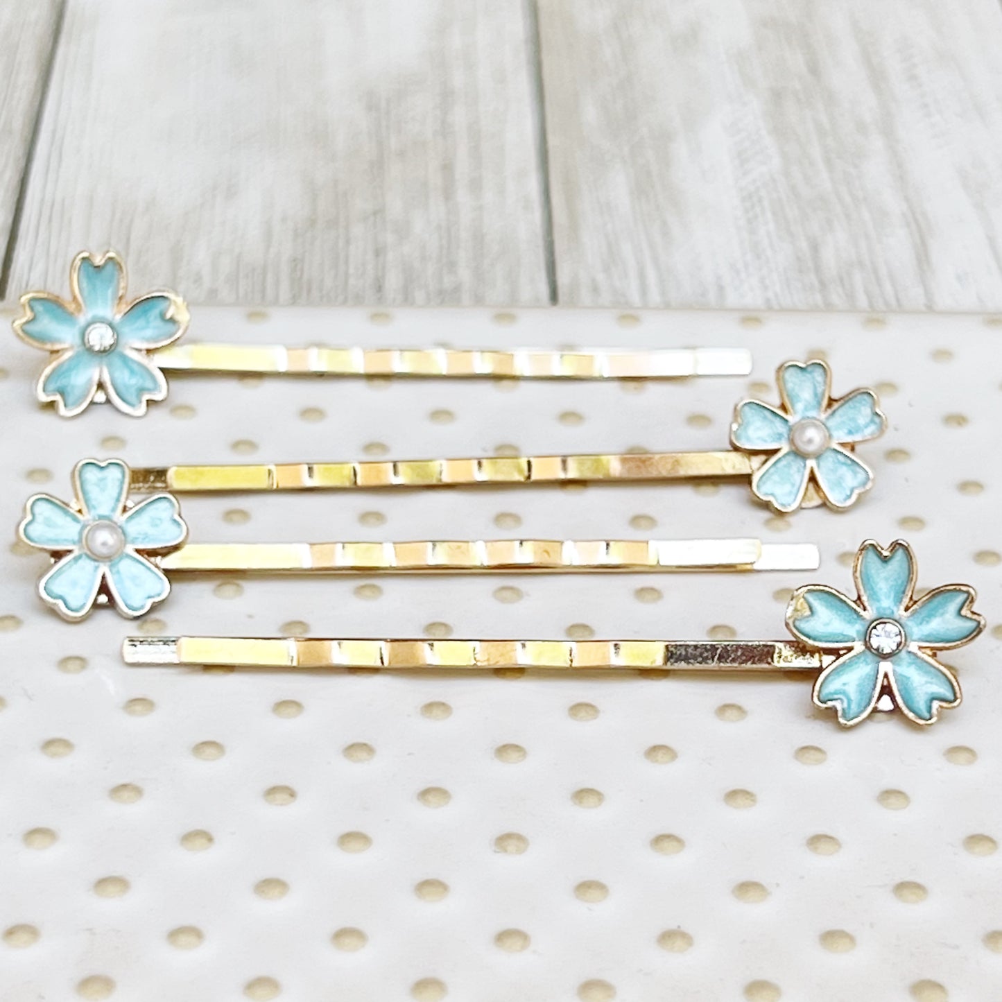 Blue Flower Hair Pins – Set of 4 Elegant Pearl Accessories
