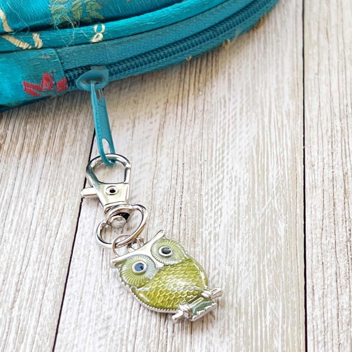 Vibrant Multi-Colored Owl Zipper Pull Keychain Purse Charms - Whimsical Accessories