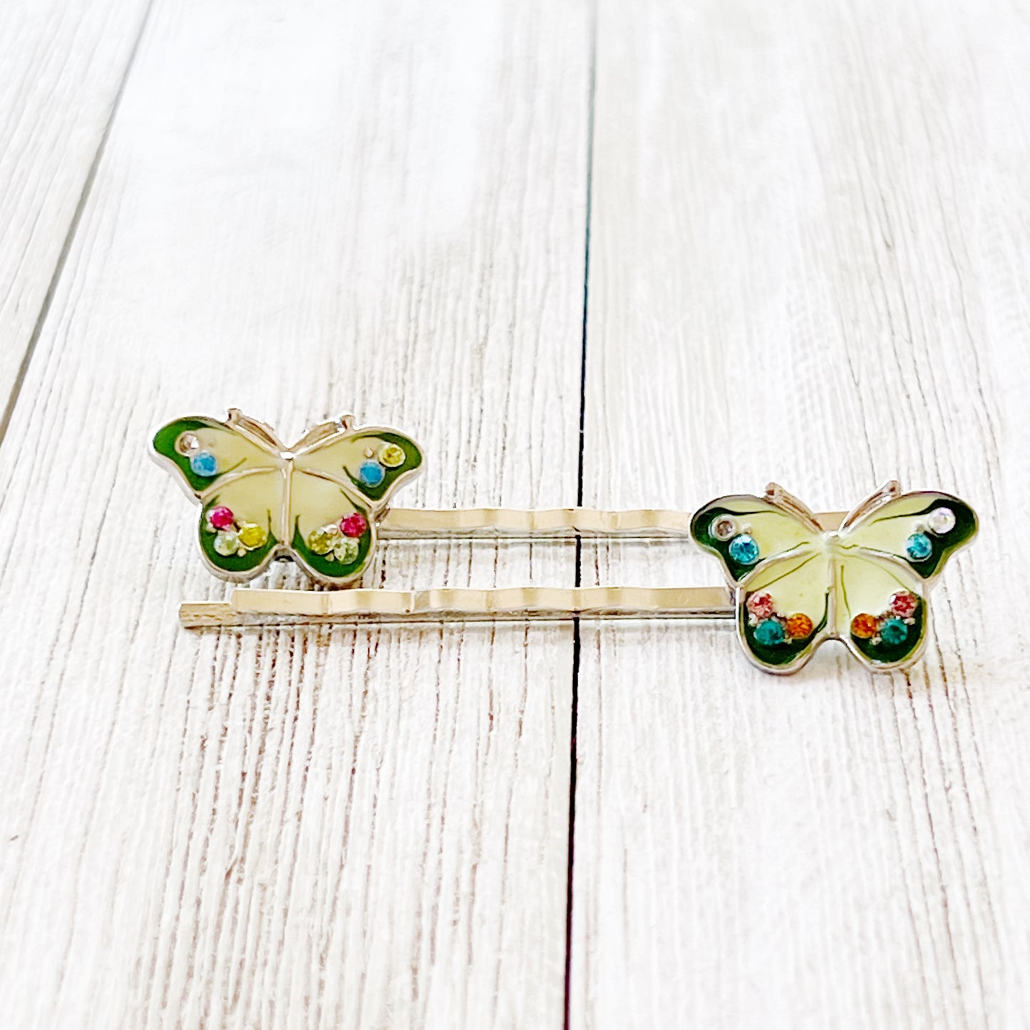 Women’s Green Butterfly Hair Pins - Stunning Multi-Colored Rhinestone Accents for Glamorous Hairstyles