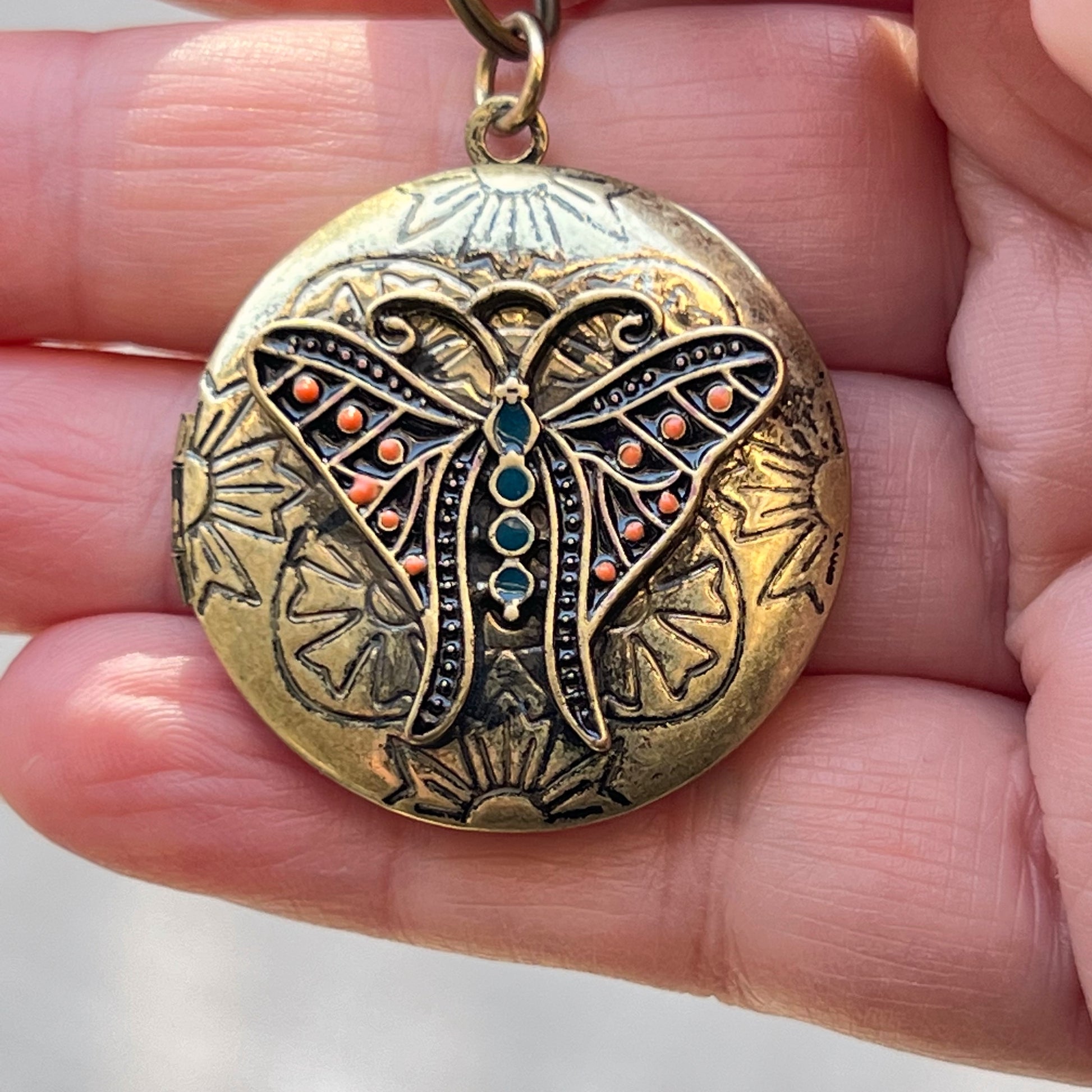 Steampunk Butterfly Locket Zipper Pull Keychain Purse Charm - Unique Vintage-Inspired Accessory