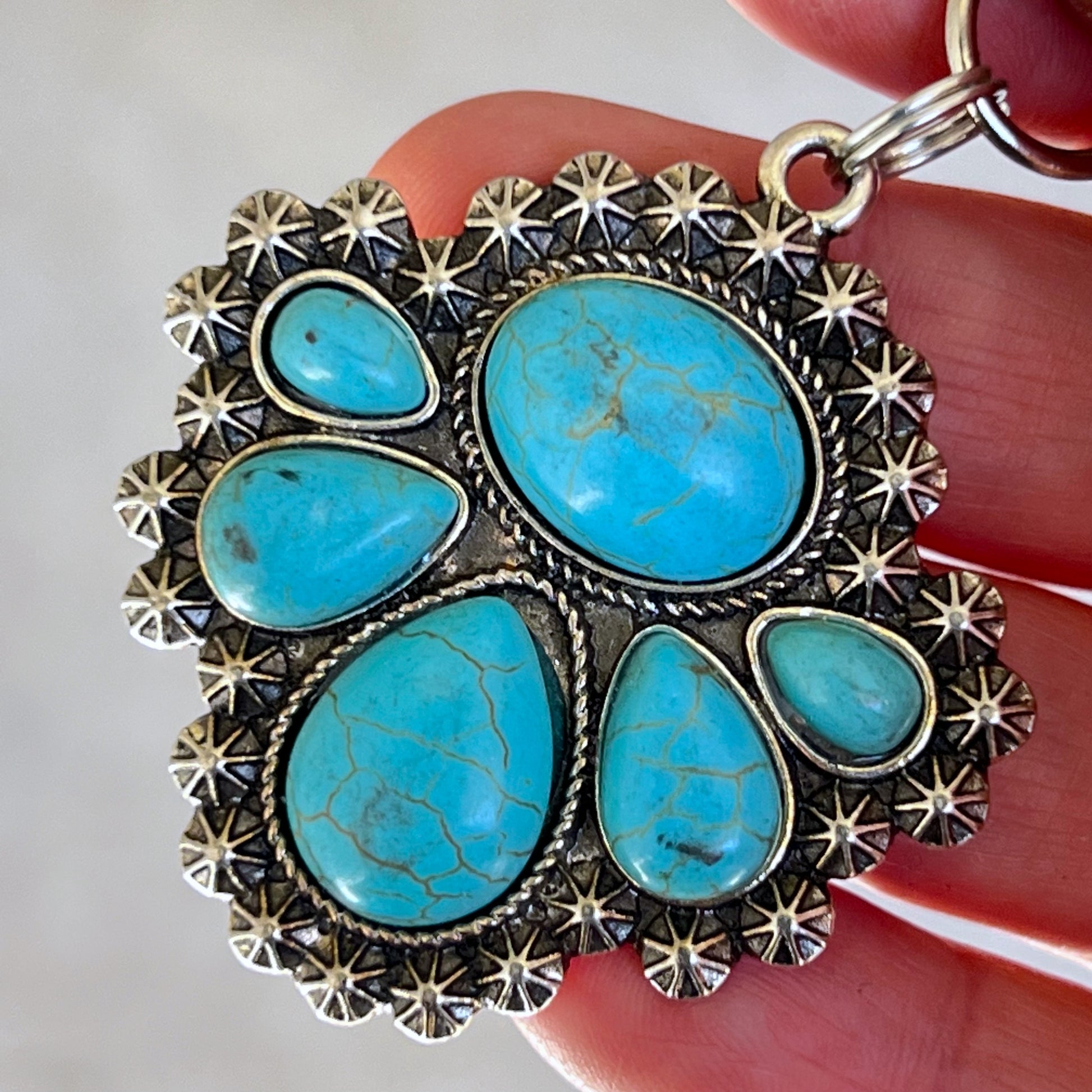 Turquoise Cluster Pendant – Vintage Southwest-Inspired Statement Keychain