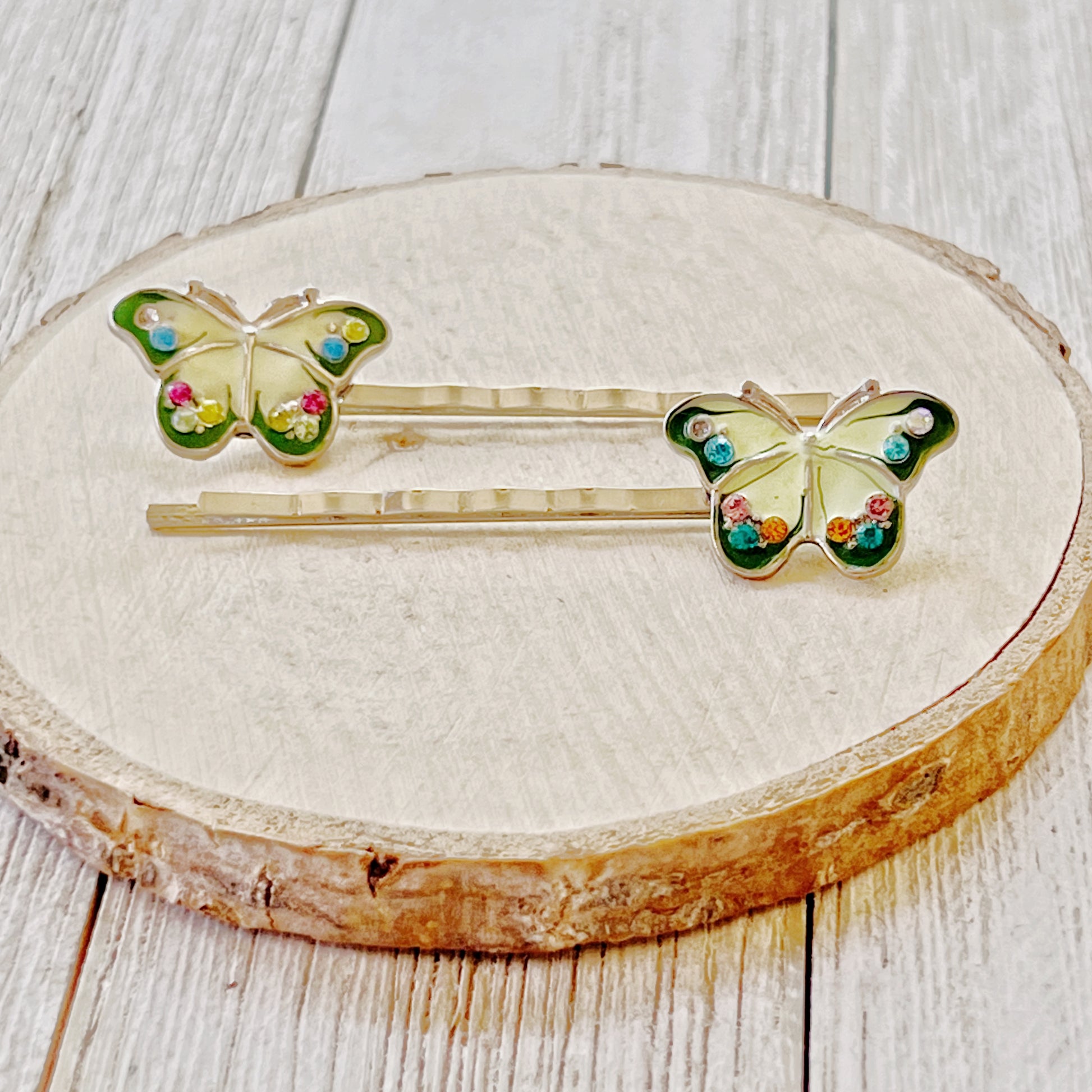 Women’s Green Butterfly Hair Pins - Stunning Multi-Colored Rhinestone Accents for Glamorous Hairstyles