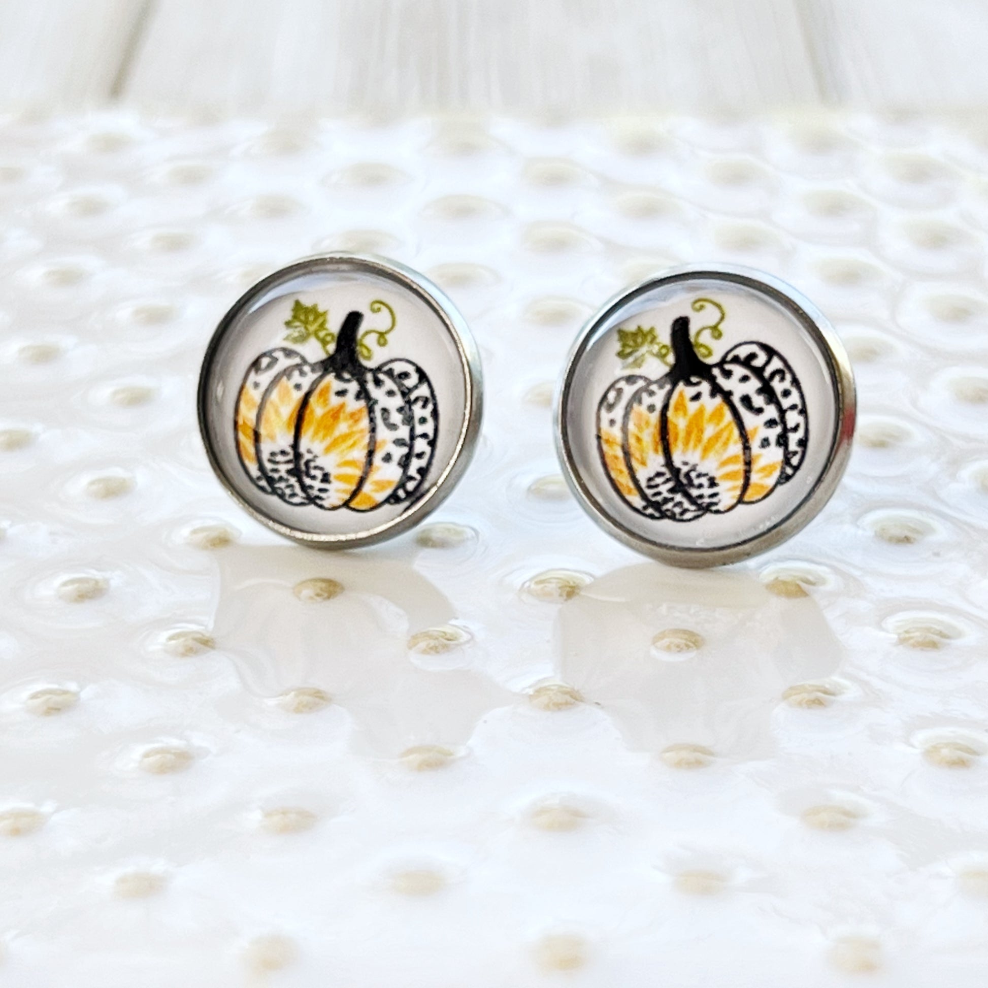 Leopard Pumpkin Sunflower Stud Earrings – Fall Animal Print Jewelry