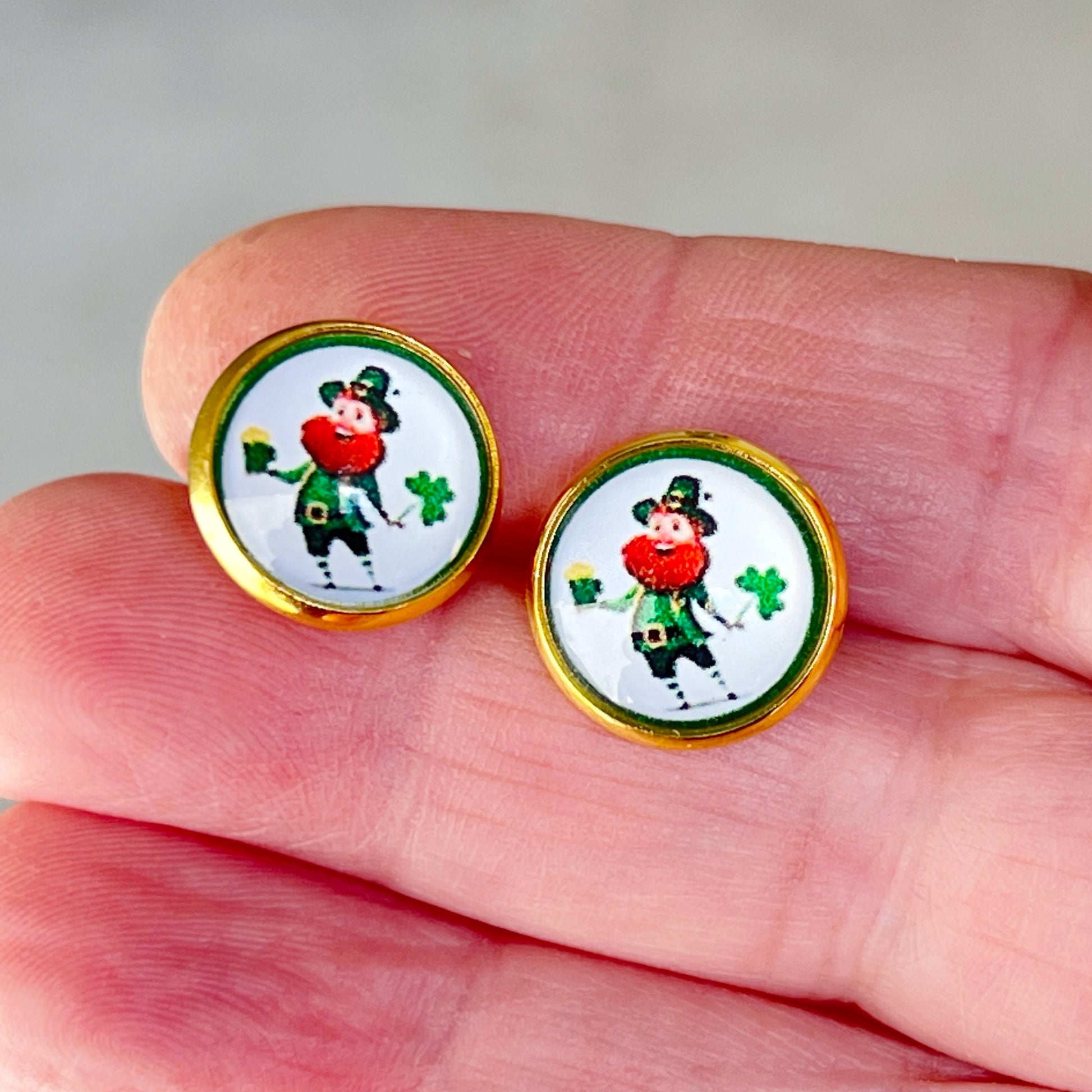 Leprechaun Gold Stud Earrings - Lucky & Festive Accessories