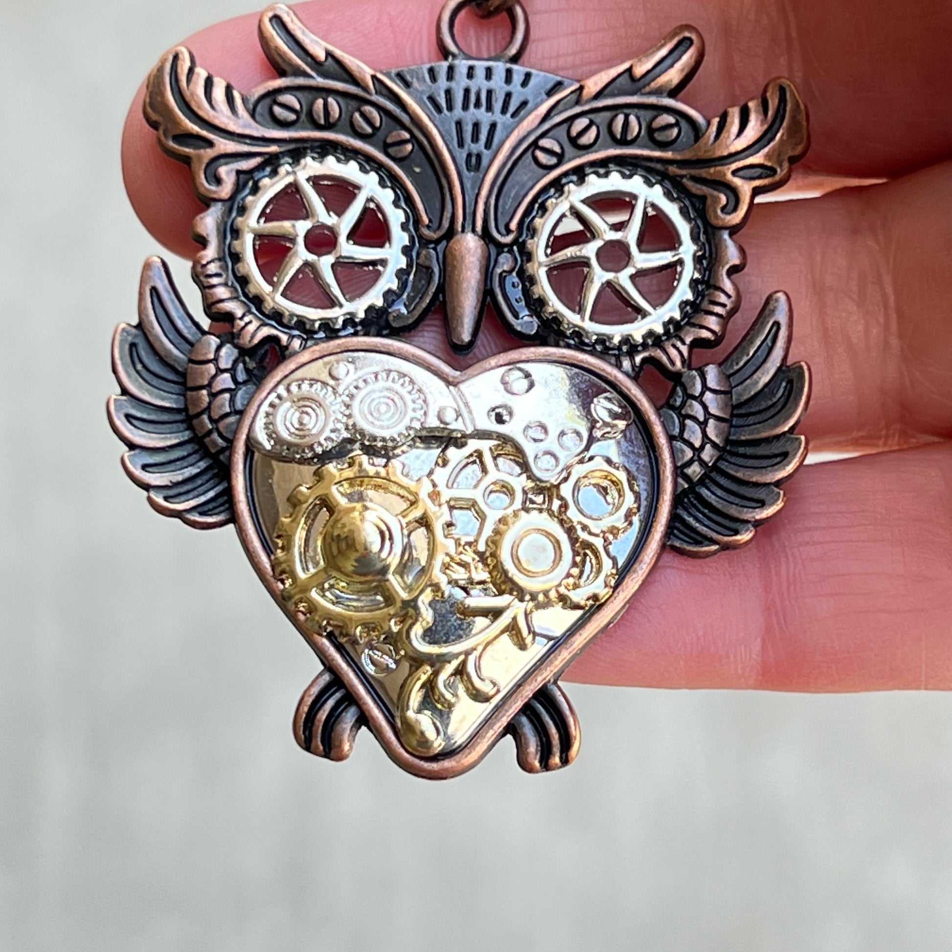 Steampunk Owl Purse Charm – Mixed Metal Heart Keychain with Gear Details