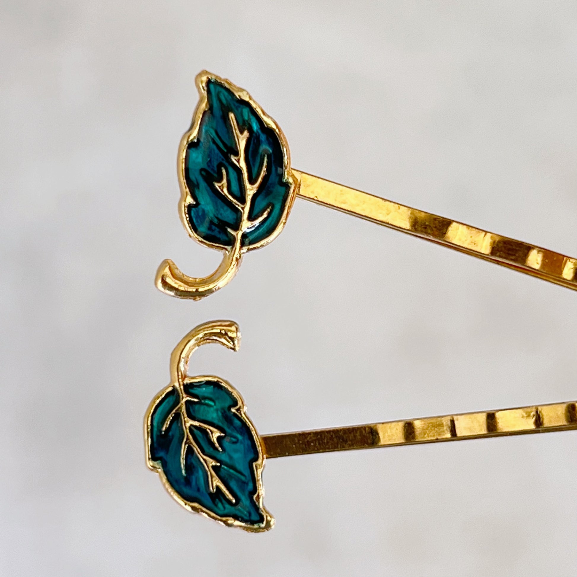 Blue Enamel Leaf Hair Pins – Gold Nature-Inspired Fall Hair Accessories