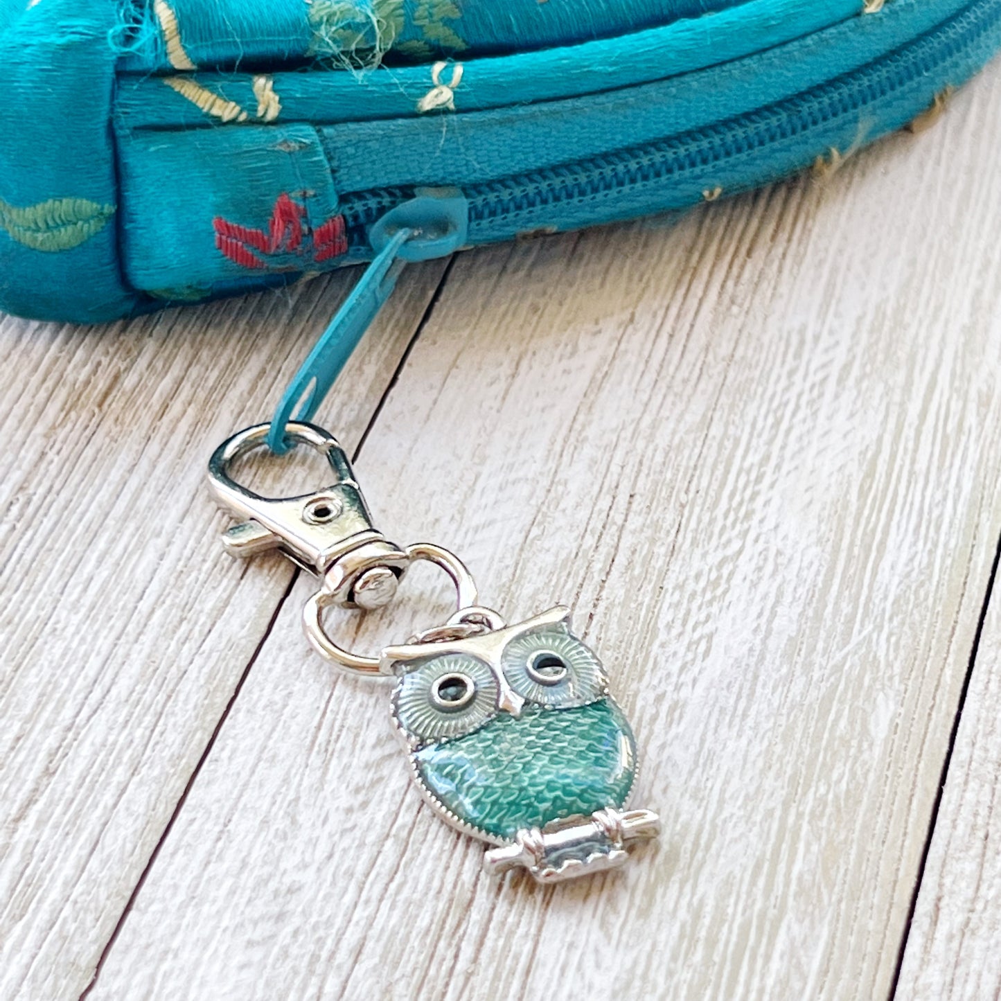 Vibrant Multi-Colored Owl Zipper Pull Keychain Purse Charms - Whimsical Accessories