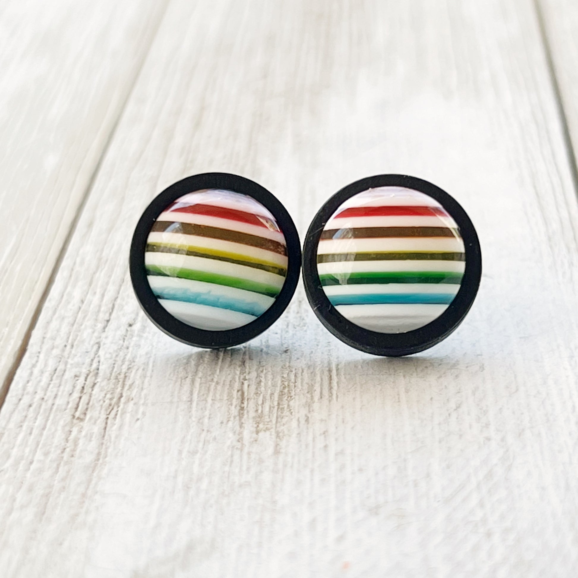 Rainbow Stripe Stud Earrings – Bold Multicolor Round Jewelry in Black Wood