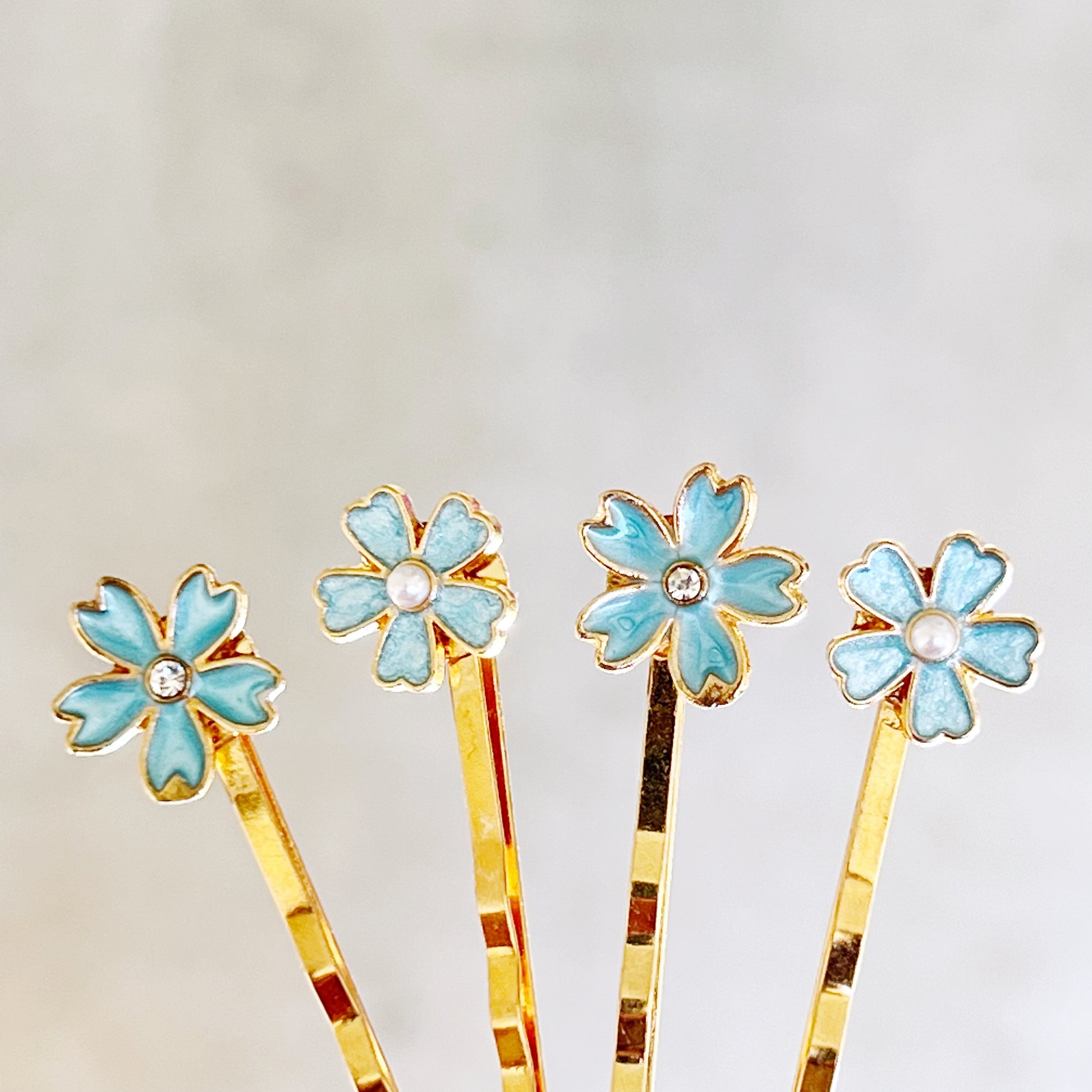 Blue Flower Hair Pins – Set of 4 Elegant Pearl Accessories