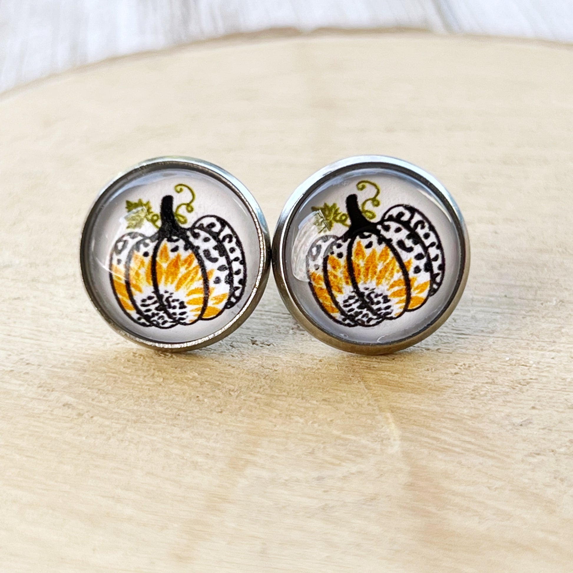 Leopard Pumpkin Sunflower Stud Earrings – Fall Animal Print Jewelry