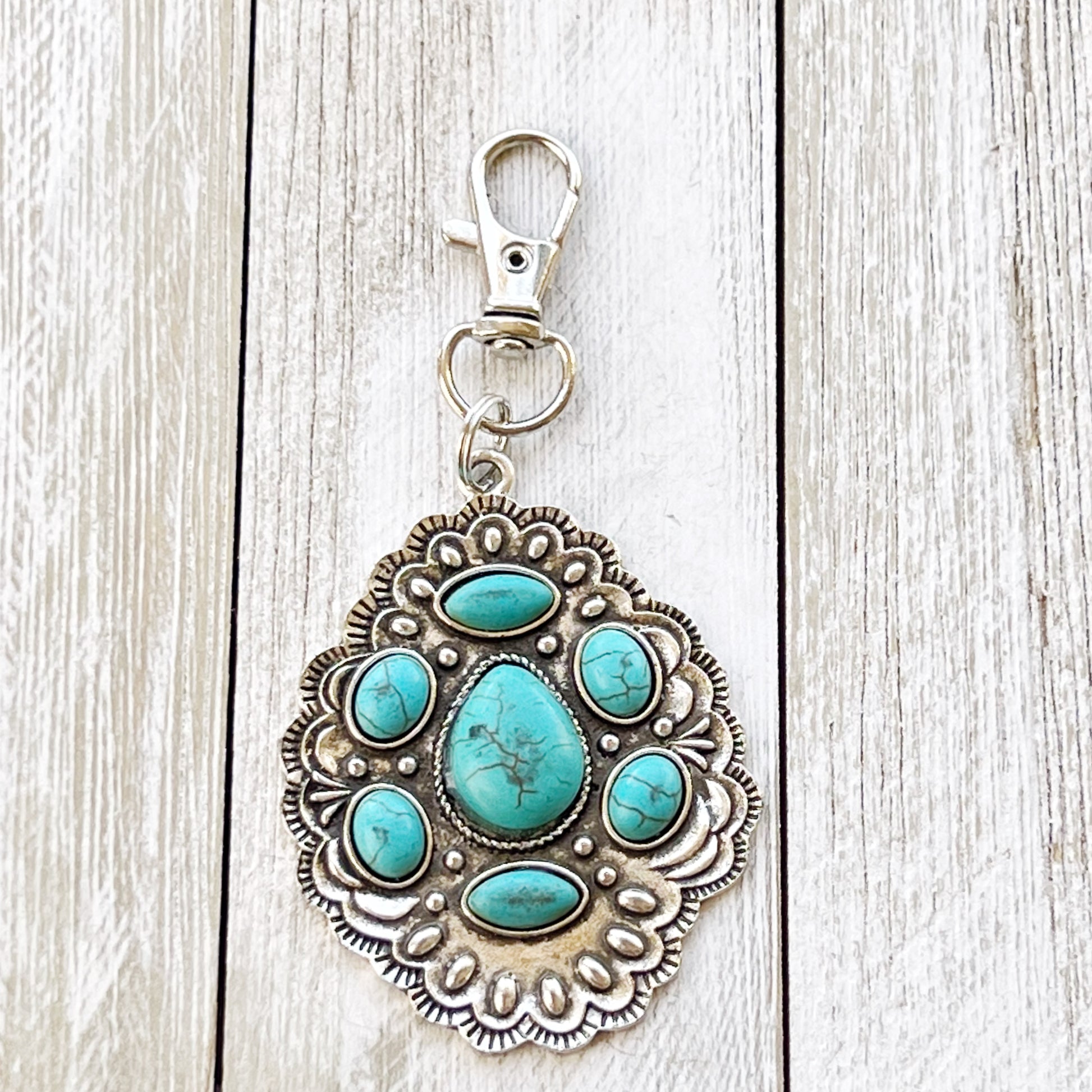 Southwest Turquoise Cluster Keychain – Vintage Western Concho Style Bag Charm