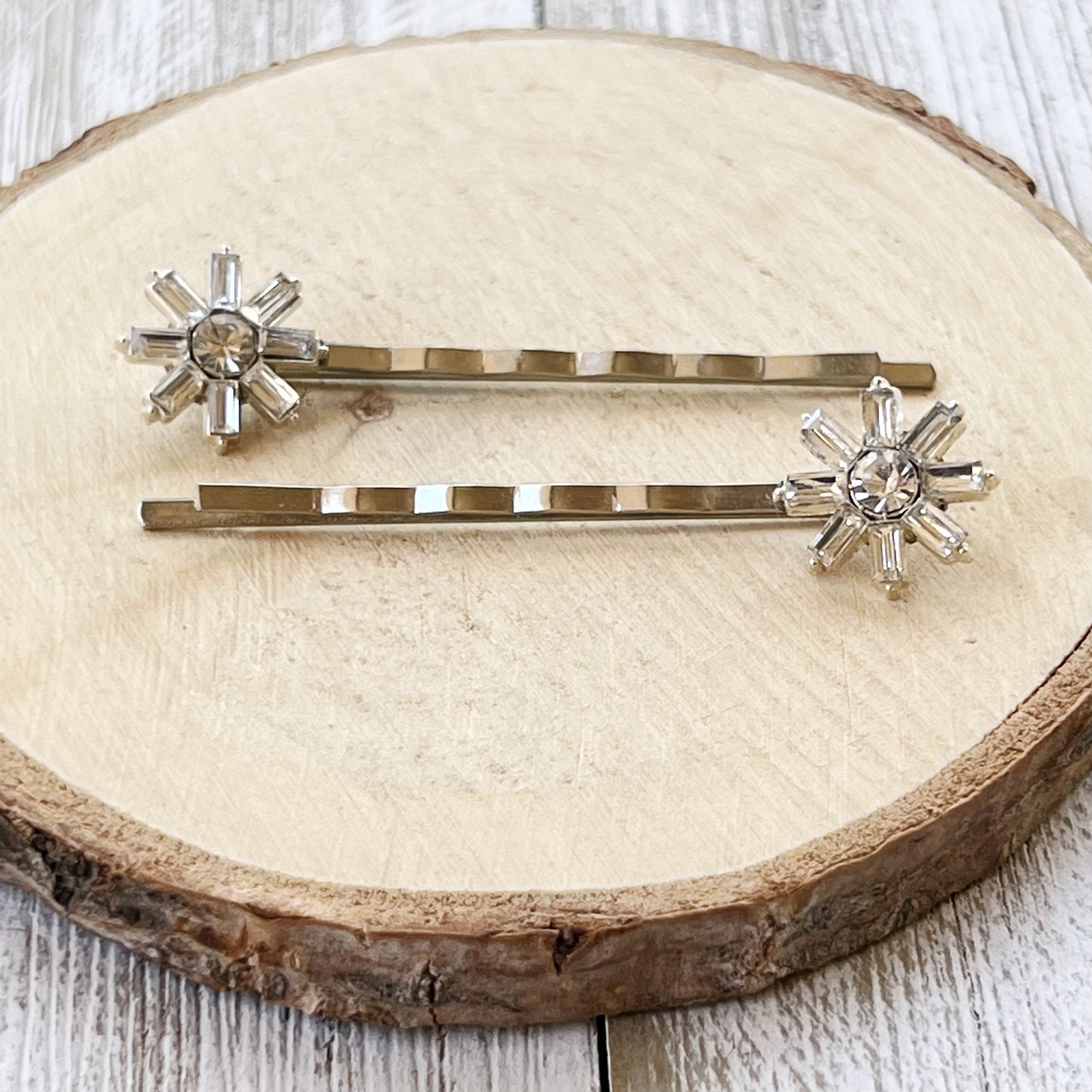 Crystal Snowflake Hair Pins – Elegant Silver Winter Hair Clips Set of 2
