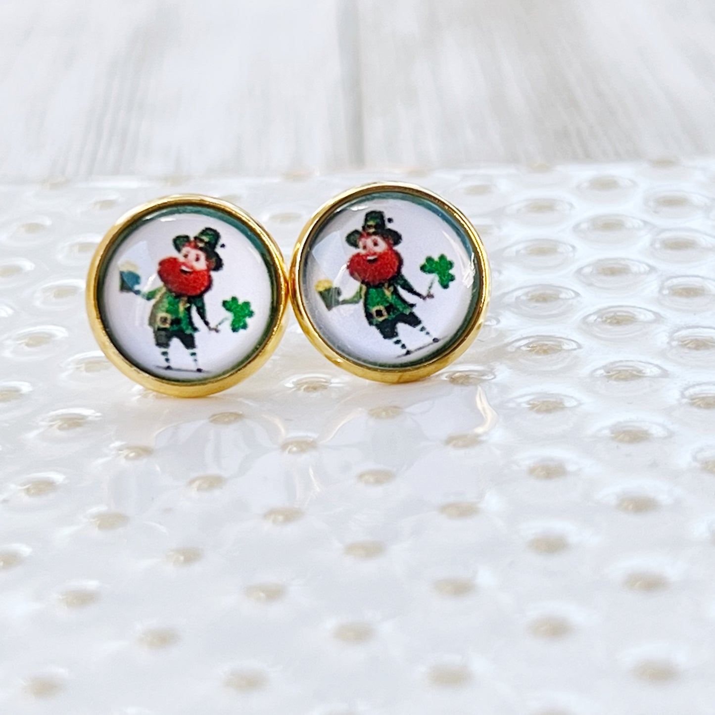 Leprechaun Gold Stud Earrings - Lucky & Festive Accessories