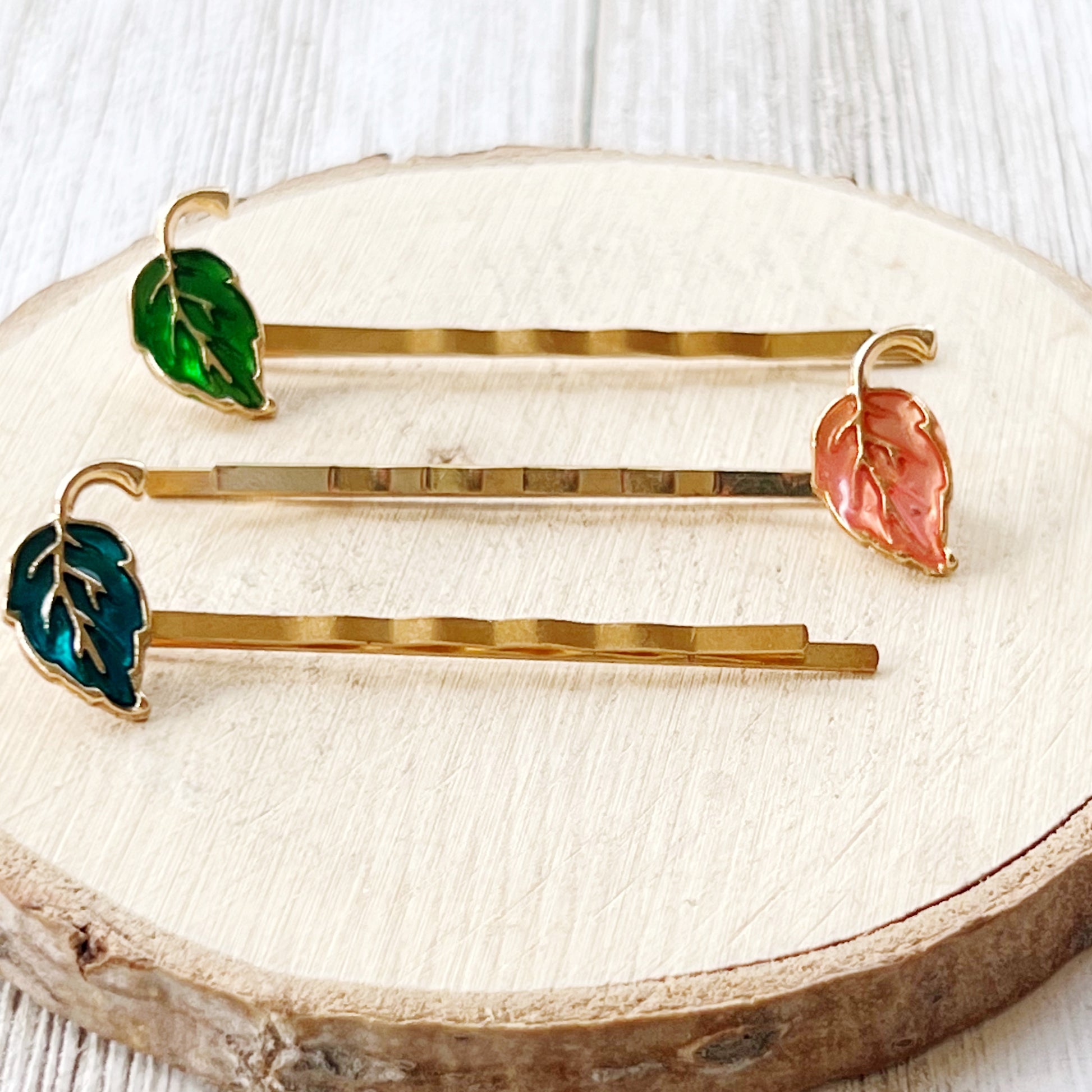Enamel Leaf Hair Pin Trio – 3-Piece Autumn Hair Clip Set in Fall Colors