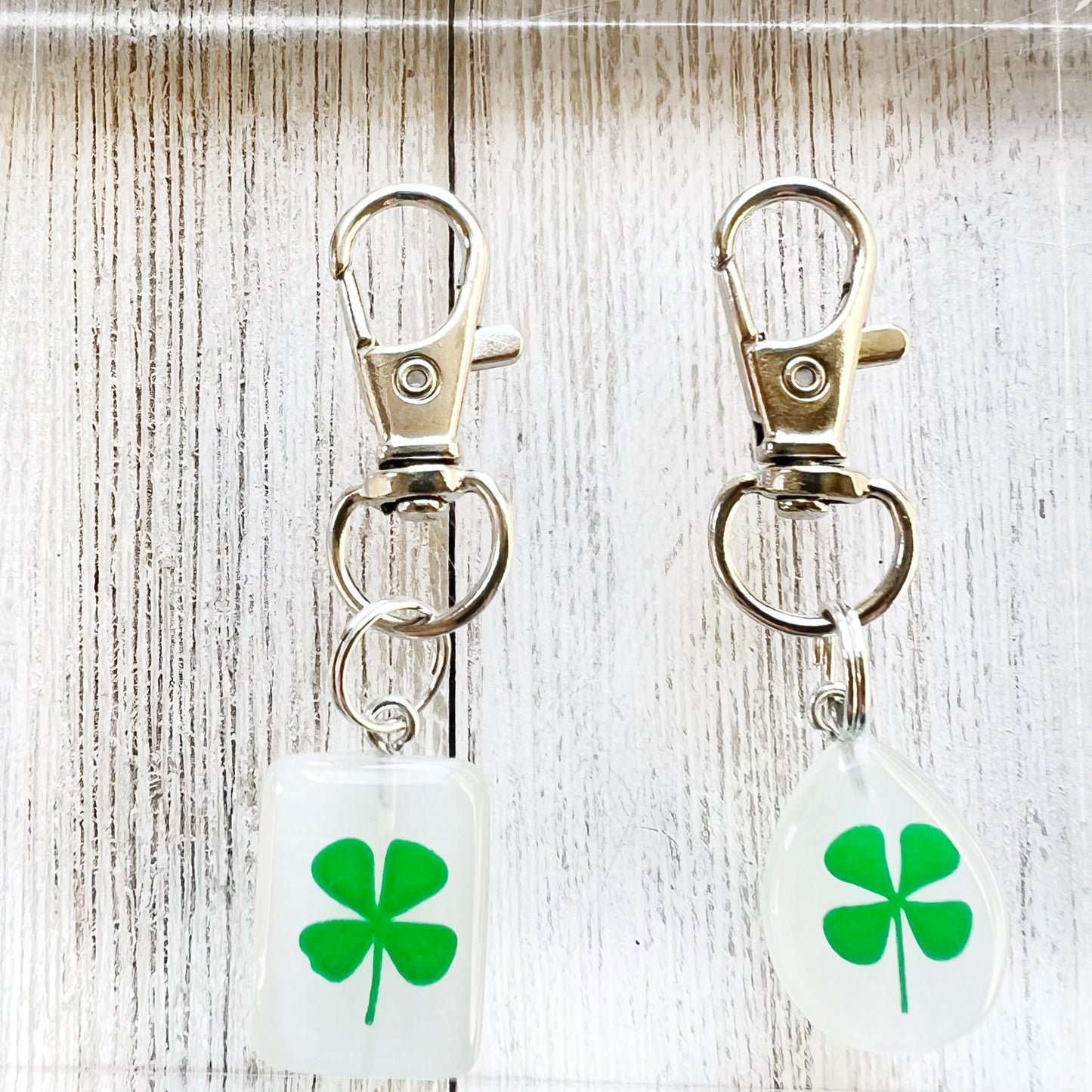 Shamrock Purse Charm – St. Patrick’s Day Keychain with Four-Leaf Clover Design