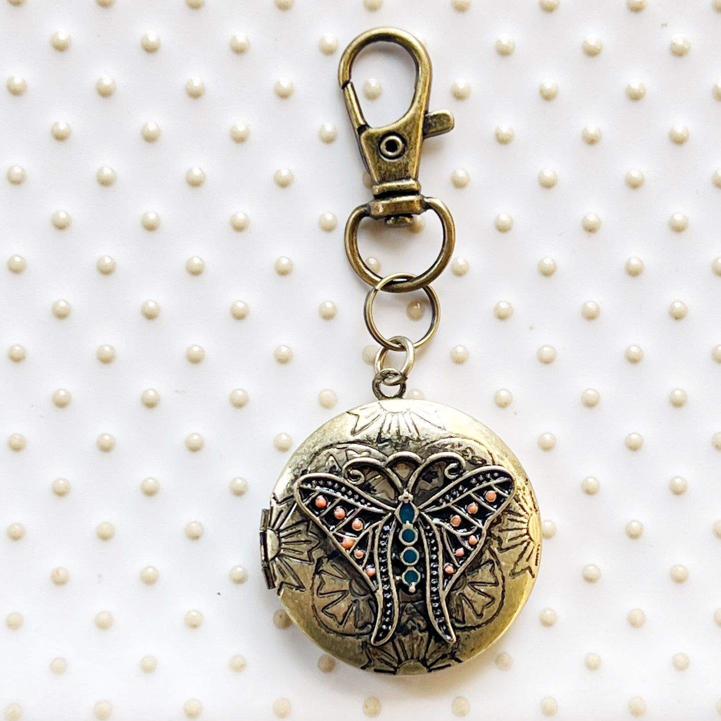 Steampunk Butterfly Locket Zipper Pull Keychain Purse Charm - Unique Vintage-Inspired Accessory