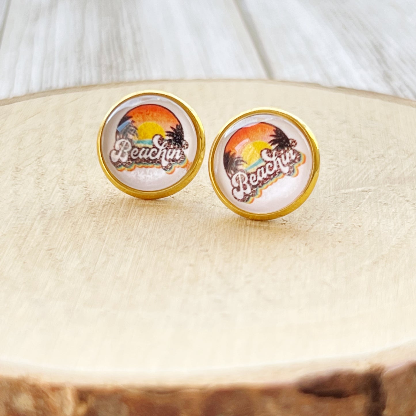 Beachin’ Sunset Stud Earrings – Retro Palm Tree Summer Jewelry with Gold Bezel