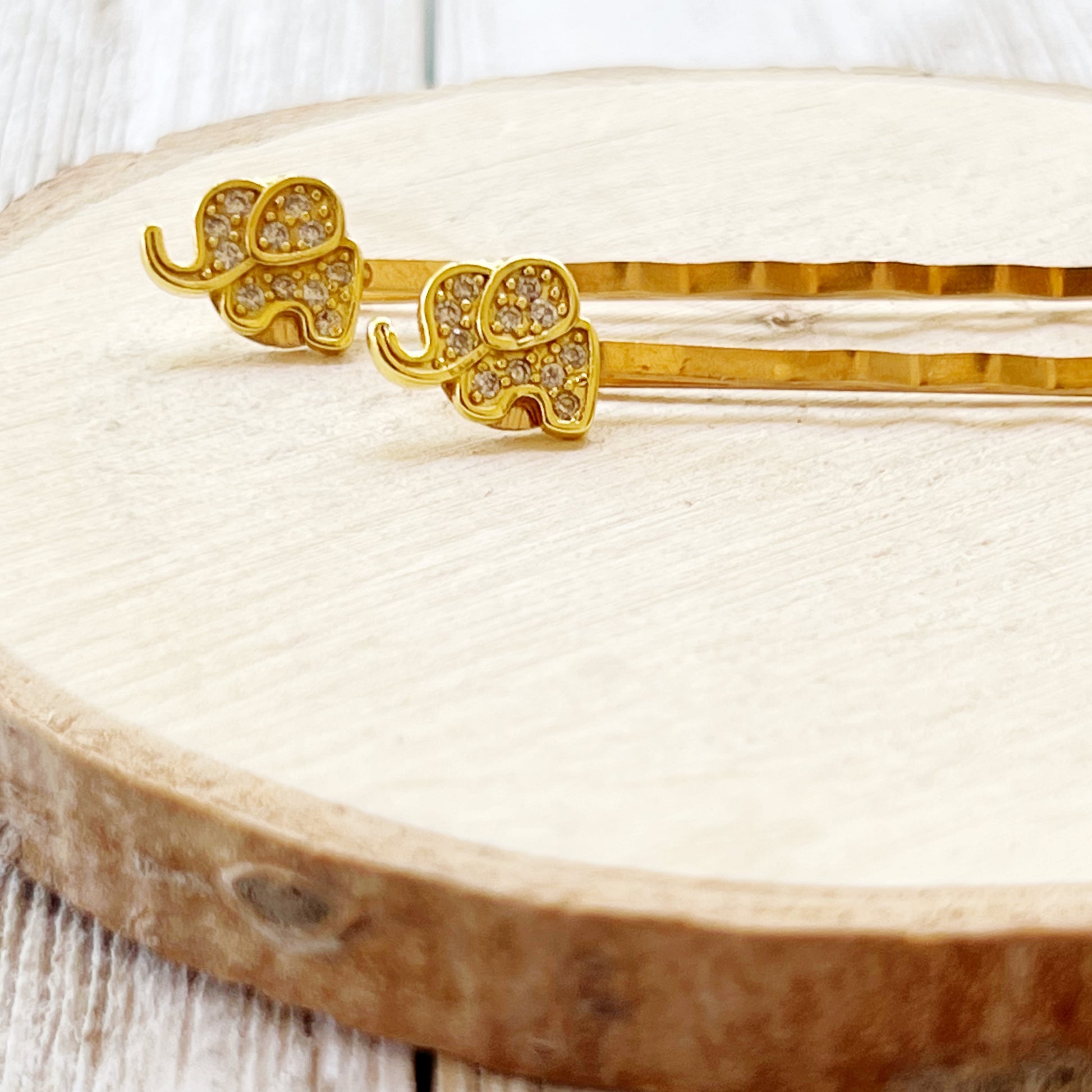 Tiny Gold Rhinestone Elephant Bobby Pins: Adorable Animal-inspired Accessories