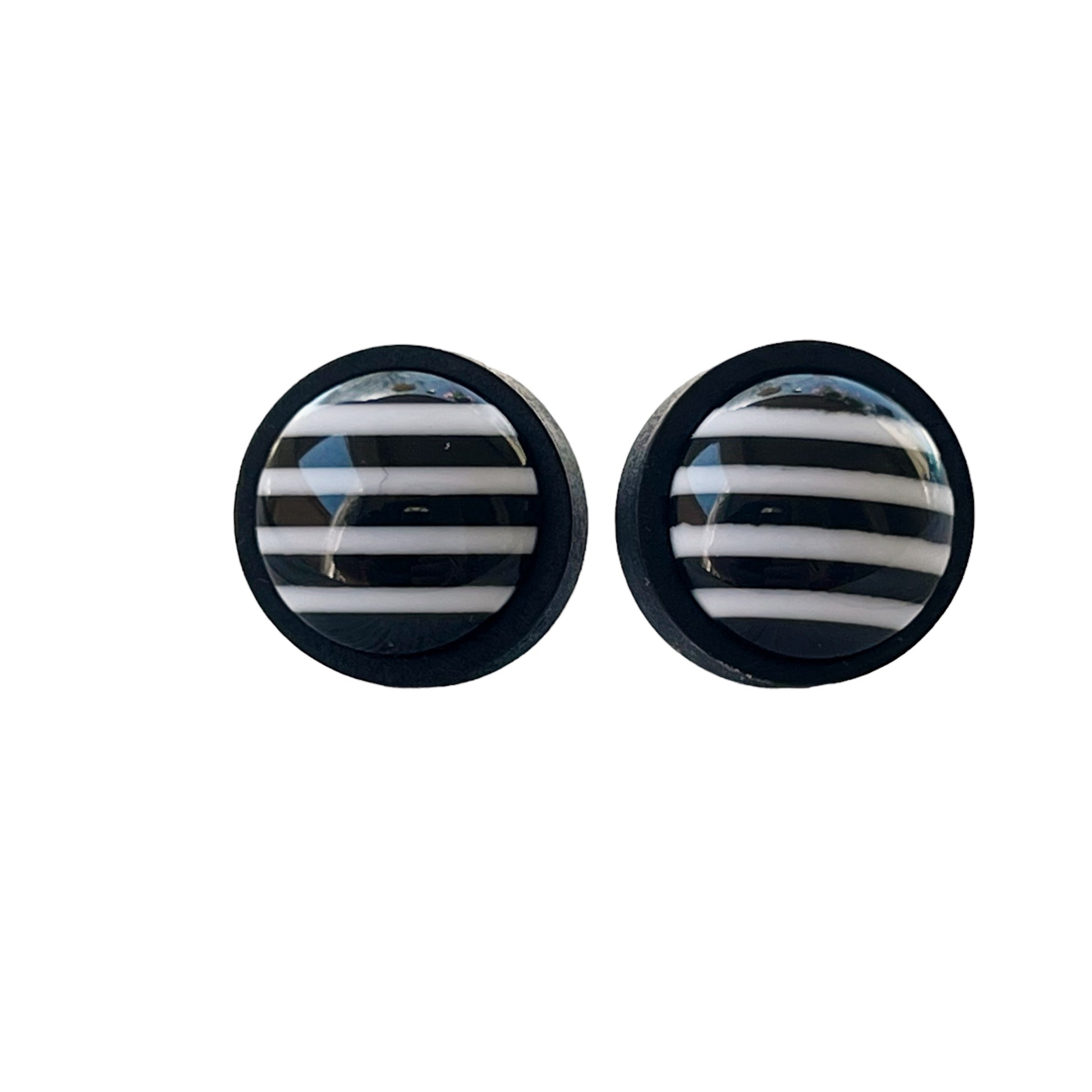 Black & White Stripe Stud Earrings – Bold Acrylic Retro Earrings in Wood